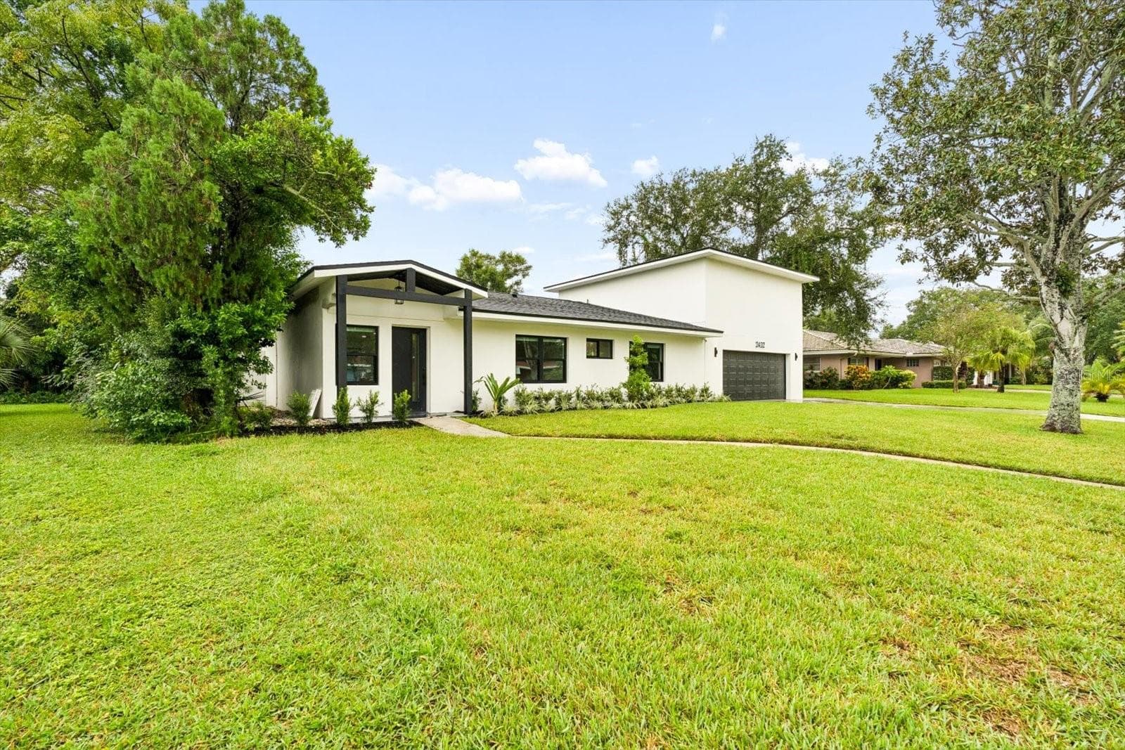 Single Family Residence at 2432 INDIAN AVE, BELLEAIR BLUFFS, photo 3 of 67