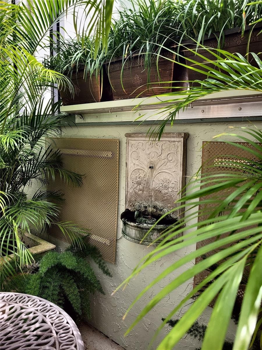 Fountain - 4678 WILLOW WOOD CIR #38, SARASOTA