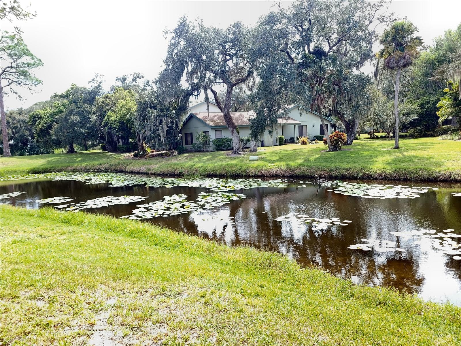 Villa at 4678 WILLOW WOOD CIR #38, SARASOTA, photo 6 of 29
