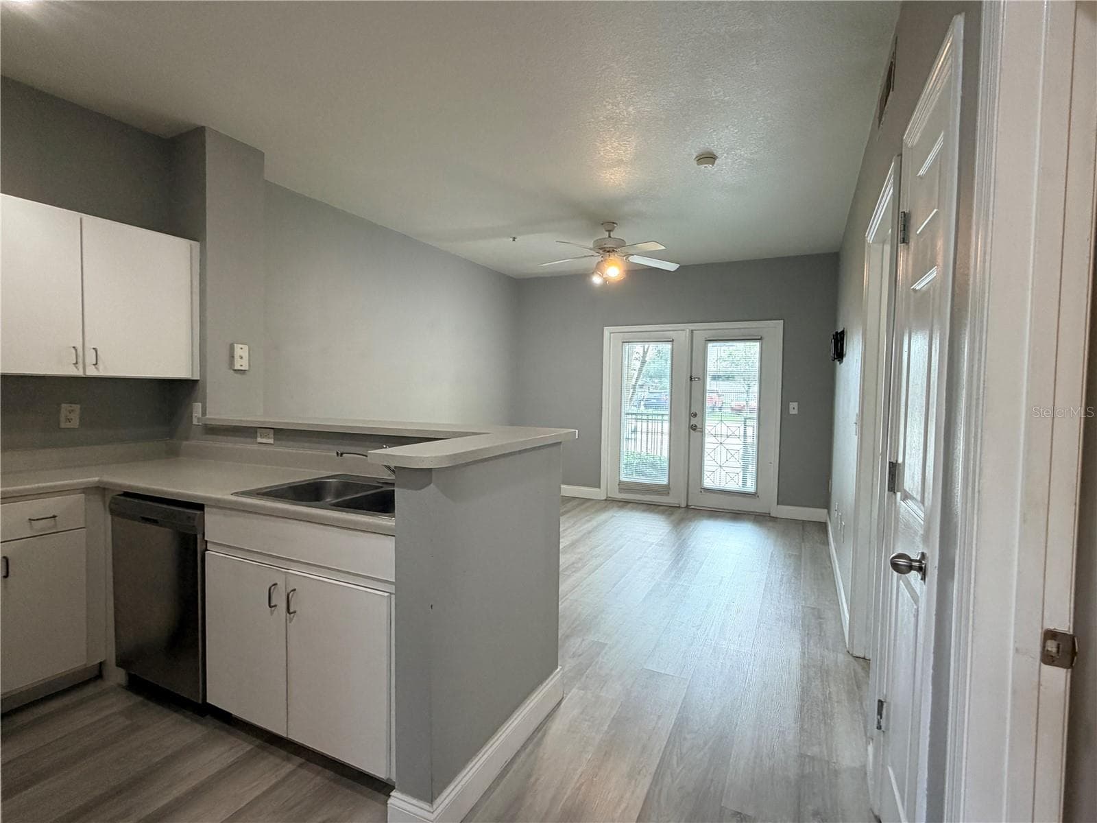 Condominium at 1910 E PALM AVE #8106, TAMPA, photo 4 of 49