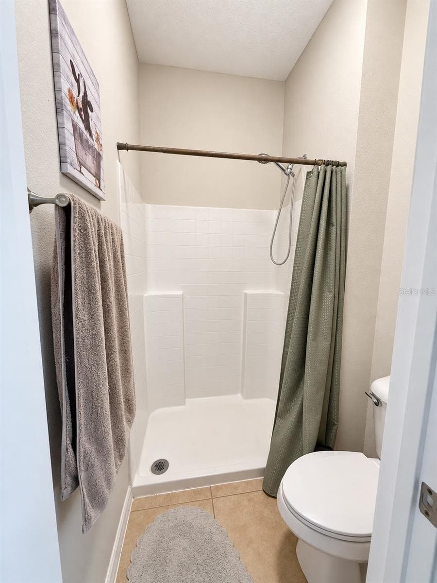 Primary bathroom - 1812 EAGLE PINES CIR, EAGLE LAKE