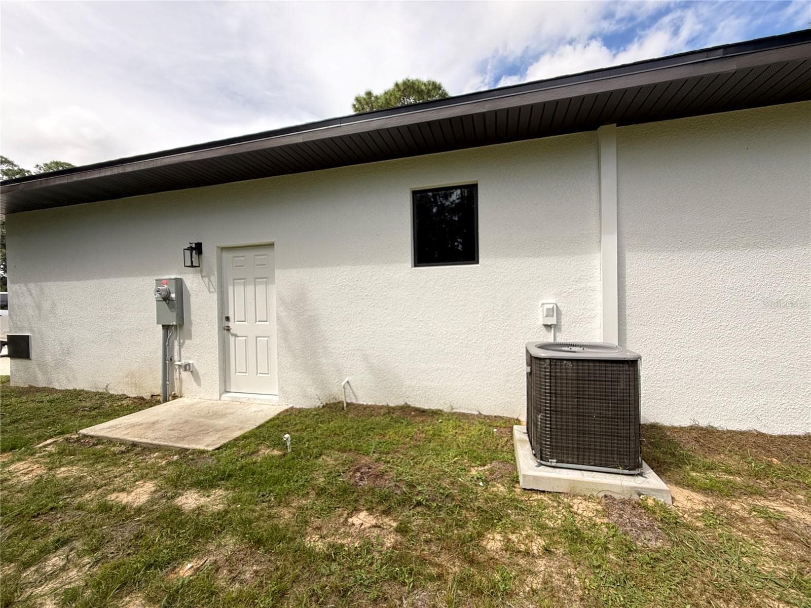 Single Family Residence at 339 ROADRUNNER AVE, SEBRING, photo 10 of 51