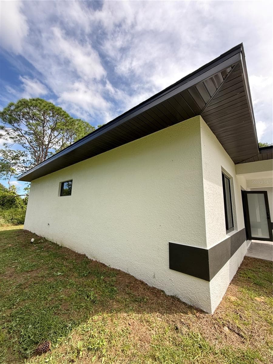 Single Family Residence at 339 ROADRUNNER AVE, SEBRING, photo 12 of 51