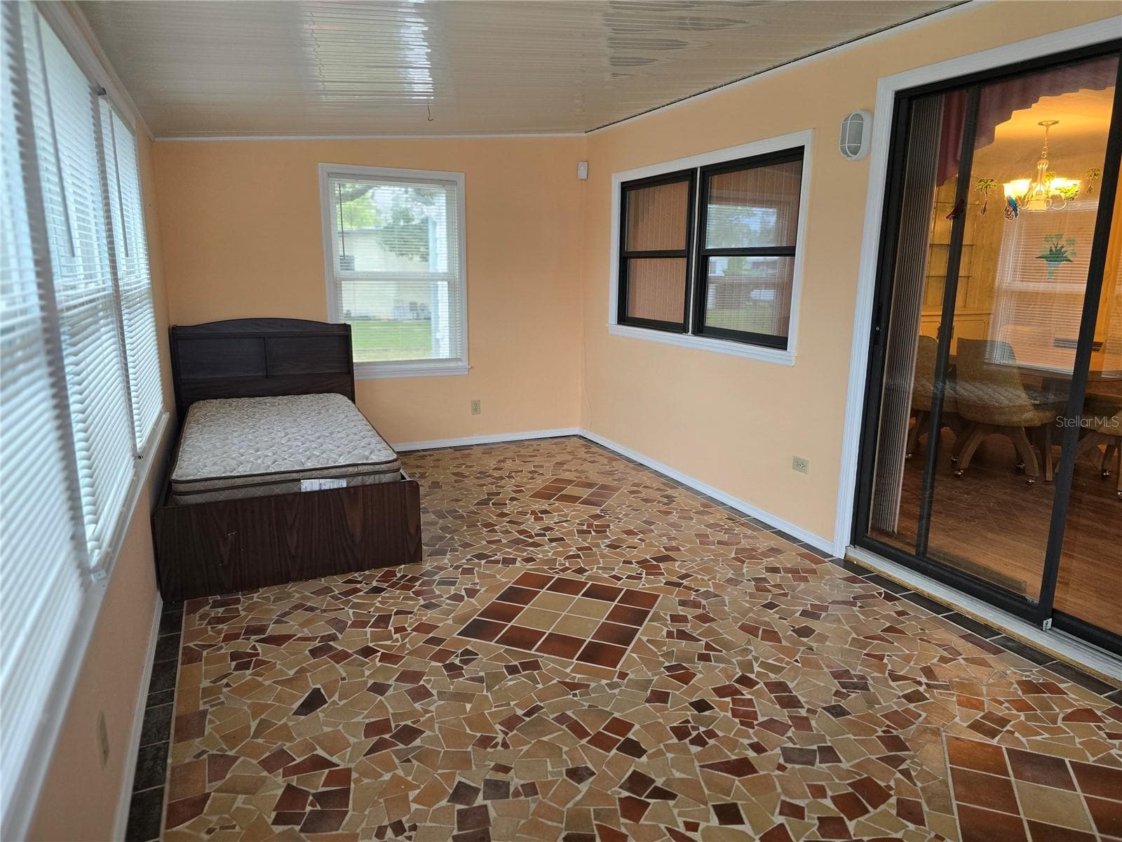 EXTRA ROOM/NEW WINDOWS - 16802 HARLEY ST, HUDSON