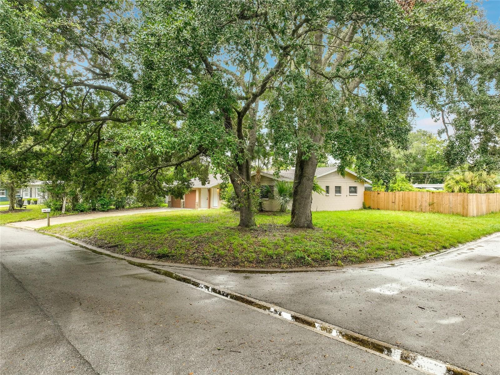 Single Family Residence at 731 BONGART RD, WINTER PARK, photo 4 of 51