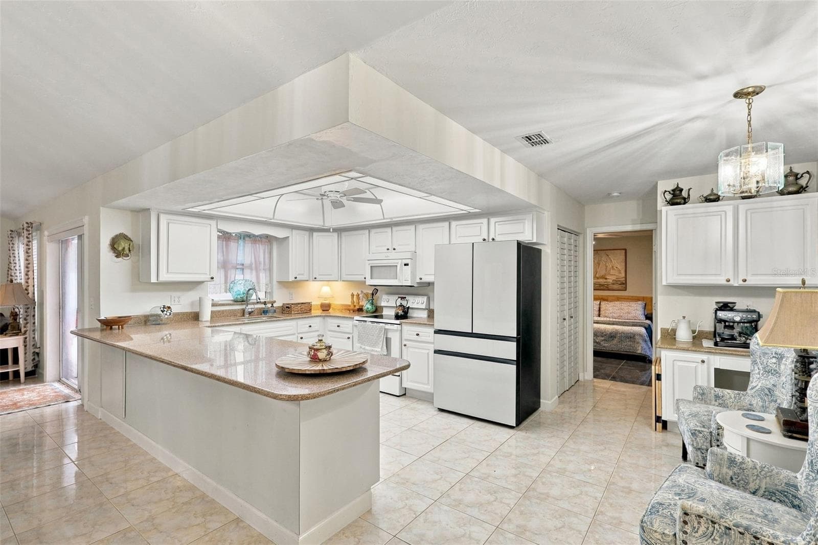 Single Family Residence at EDGEWATER, photo 19 of 41