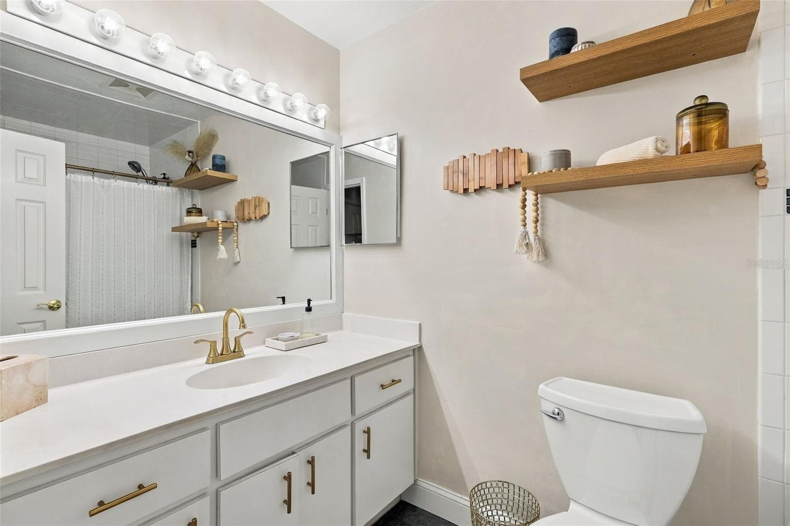 Single Family Residence at EDGEWATER, photo 32 of 41