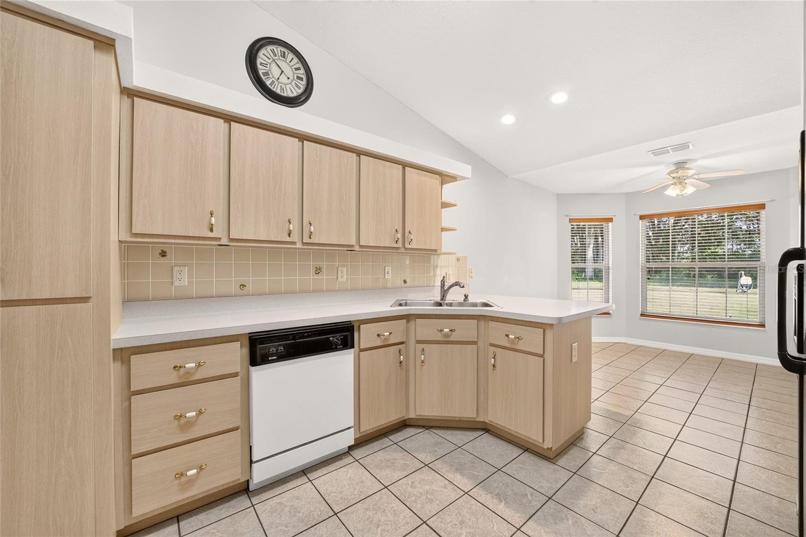 Single Family Residence at 20191 SW MARINE BLVD, DUNNELLON, photo 41 of 82
