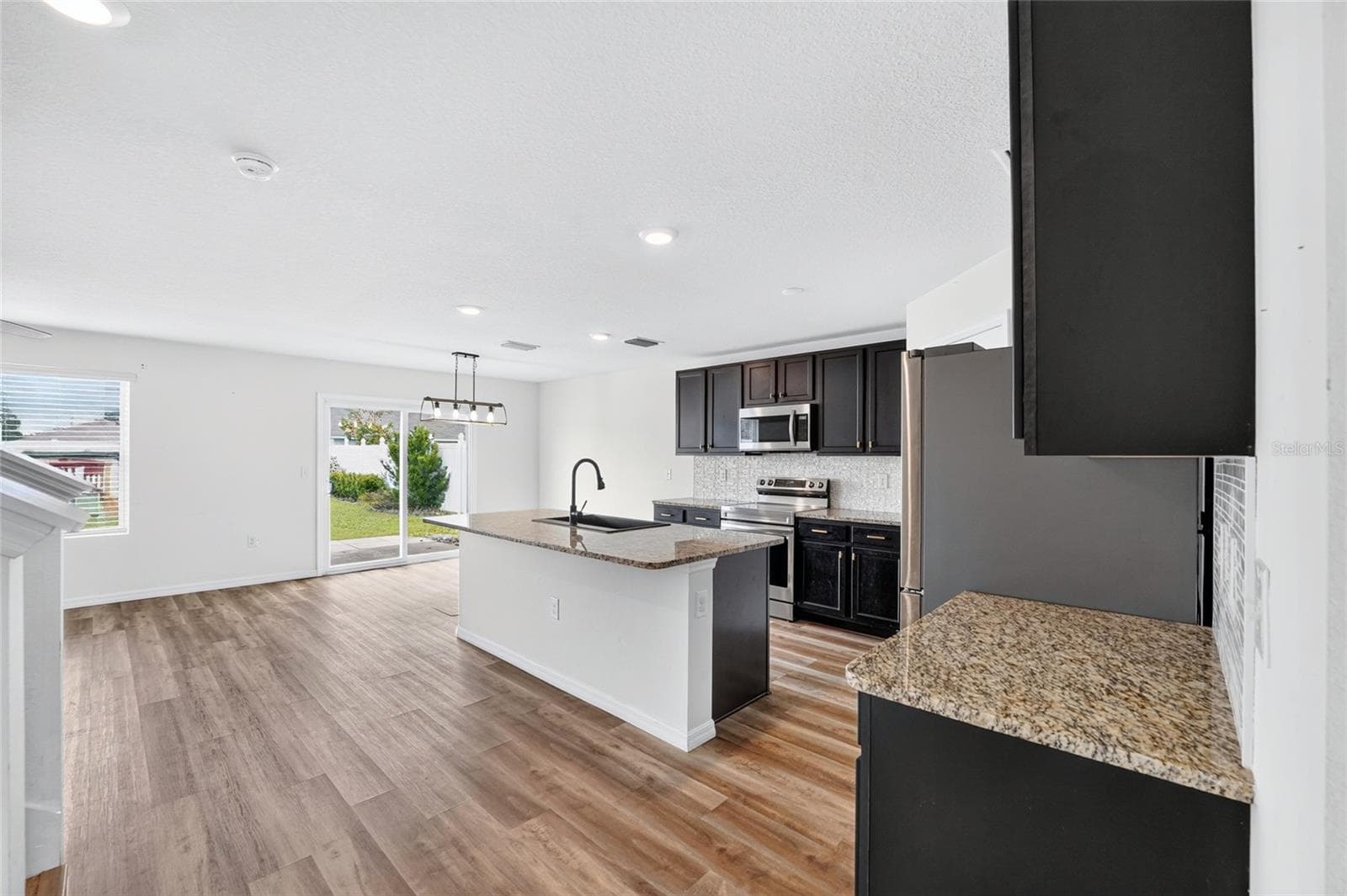 Single Family Residence at 879 NW 251ST DR, NEWBERRY, photo 6 of 54