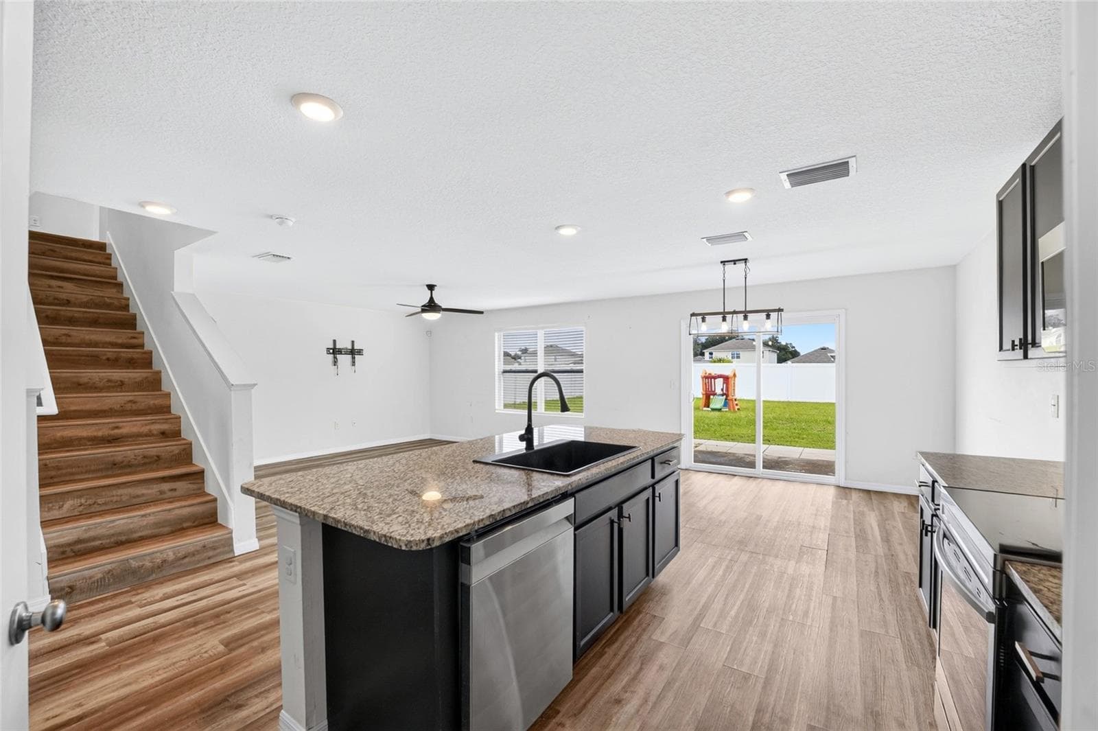Single Family Residence at 879 NW 251ST DR, NEWBERRY, photo 9 of 54