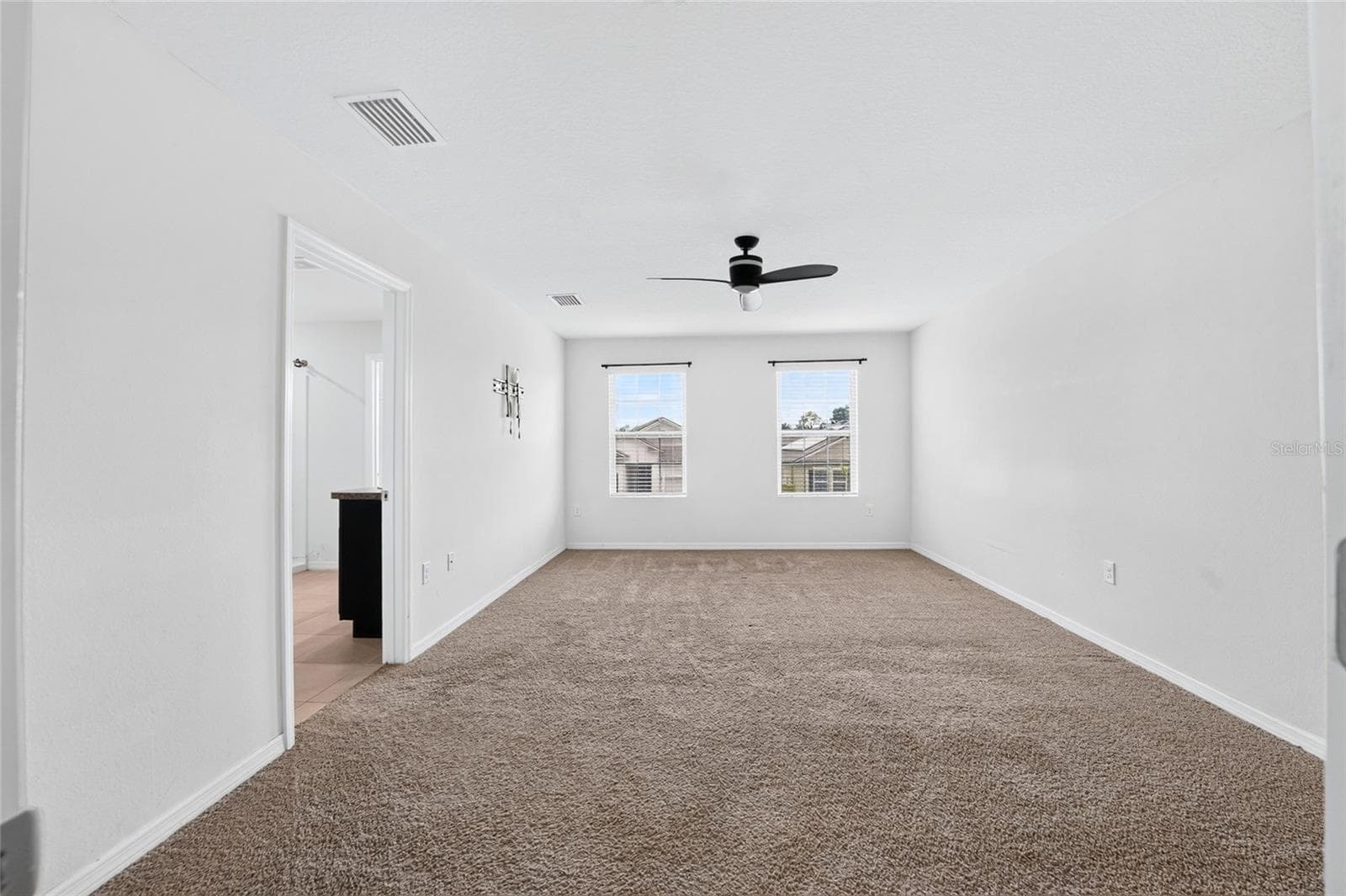 Primary Bedroom - 879 NW 251ST DR, NEWBERRY