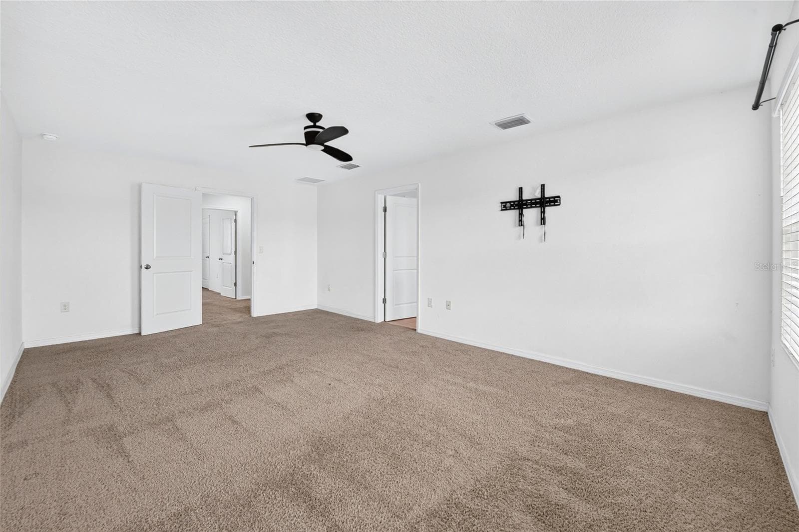 Single Family Residence at 879 NW 251ST DR, NEWBERRY, photo 19 of 54