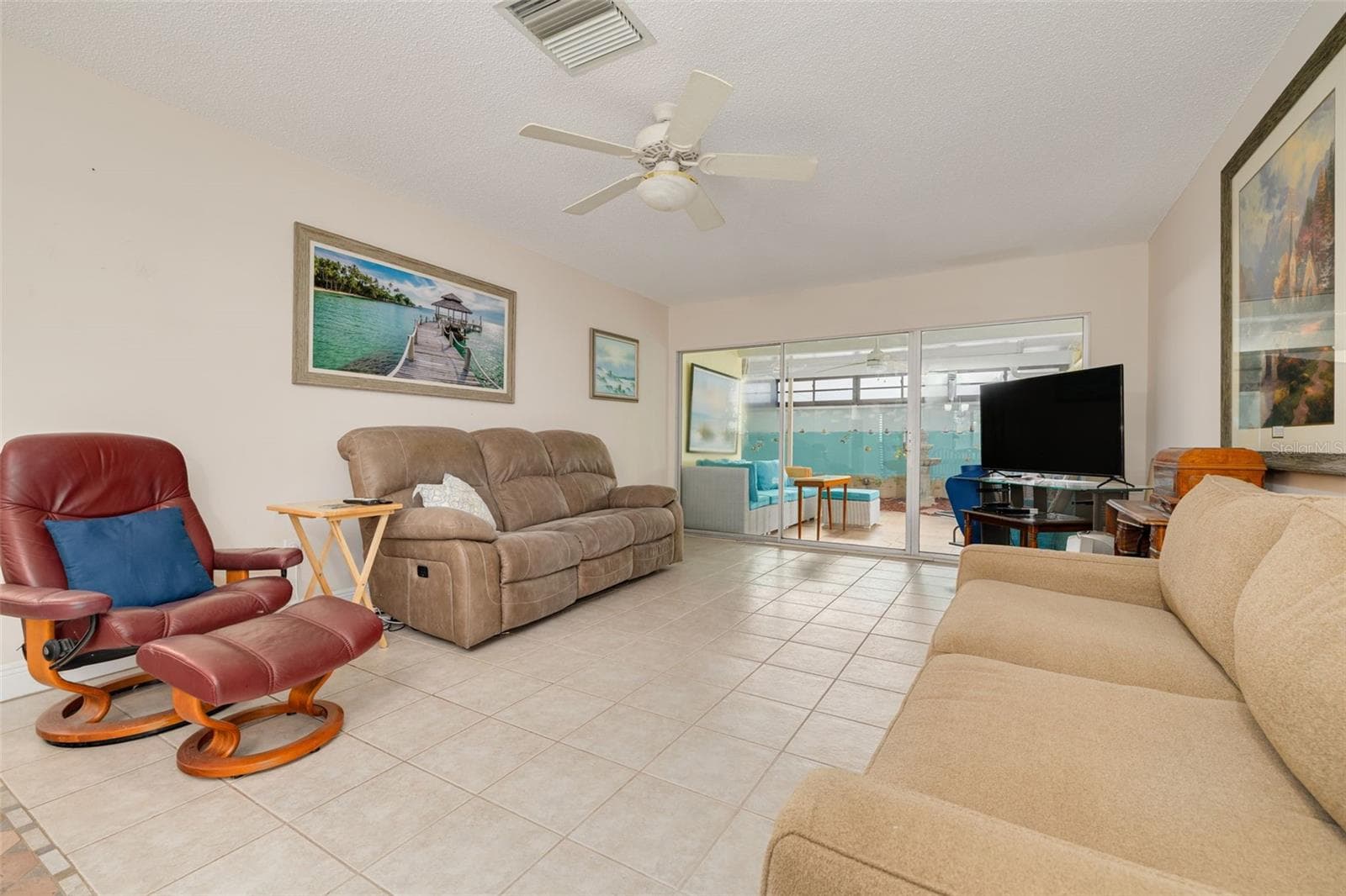 Living Area - 2476 LAURELWOOD DR #C, CLEARWATER