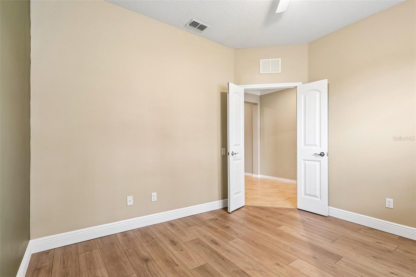 Single Family Residence at 123 MAGELLAN CT, DAVENPORT, photo 115 of 135