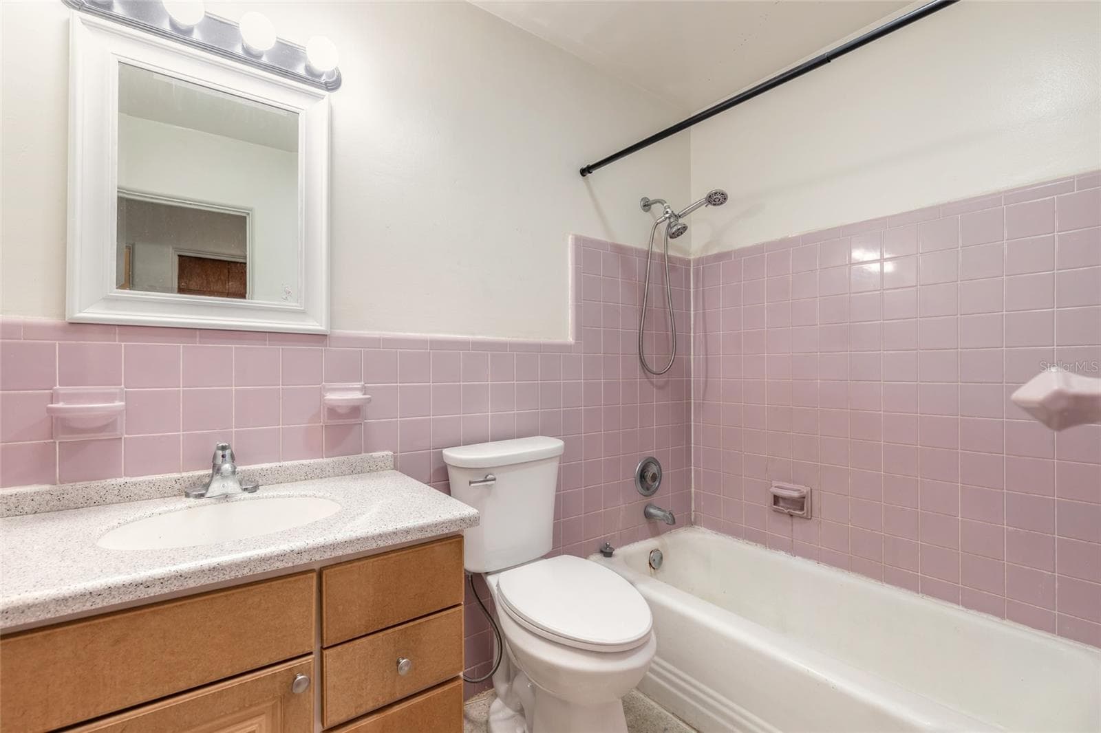 Single Family Residence at 14 LEE DR, EDGEWATER, photo 18 of 24