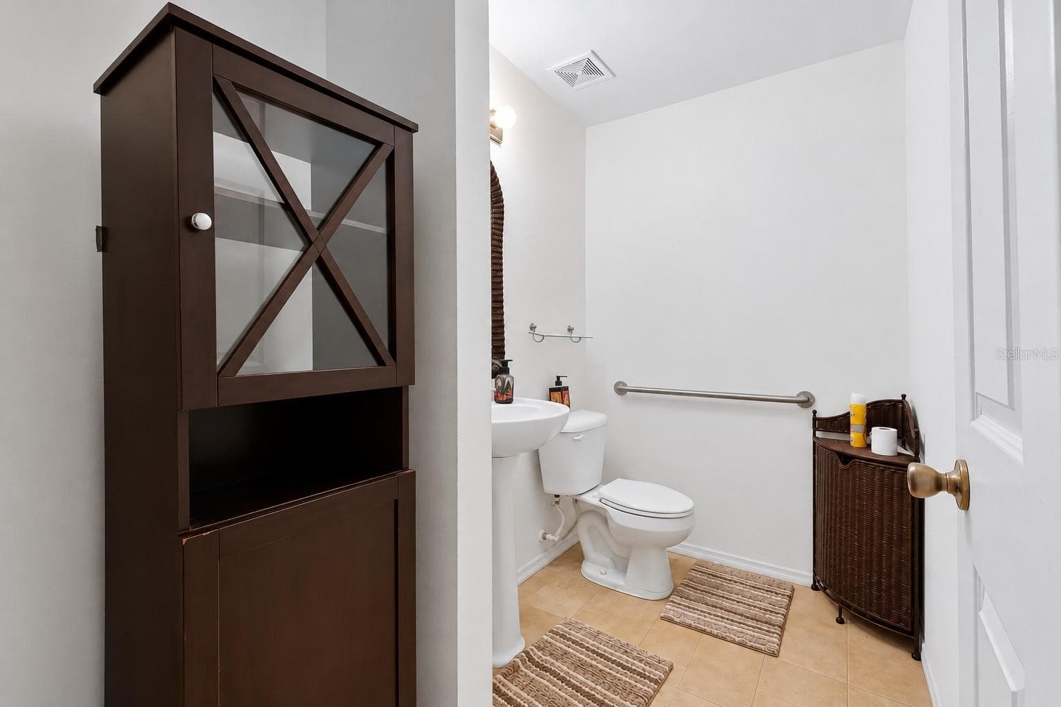 Single Family Residence at 13611 VANDERBILT RD, ODESSA, photo 17 of 40