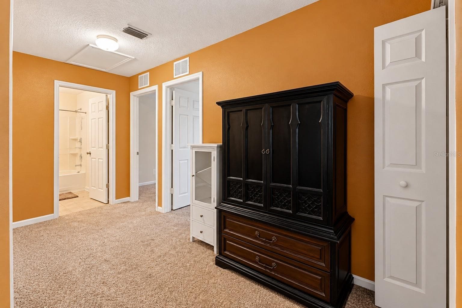 Single Family Residence at 13611 VANDERBILT RD, ODESSA, photo 34 of 40