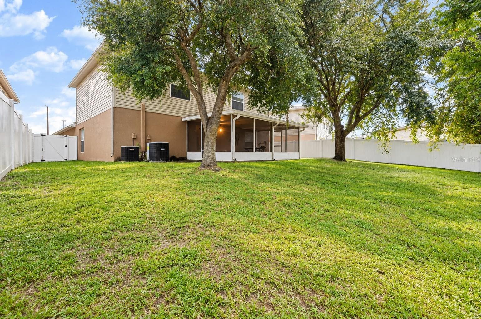 Single Family Residence at 13611 VANDERBILT RD, ODESSA, photo 39 of 40