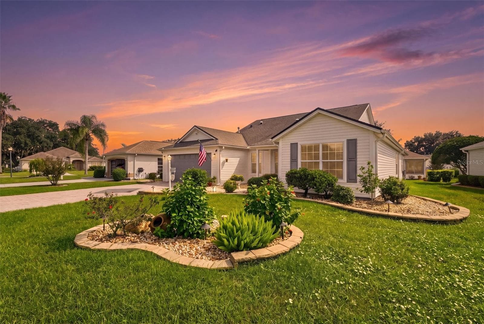 Watch for the beautiful sunsets - 3208 HOPEWELL ST, THE VILLAGES