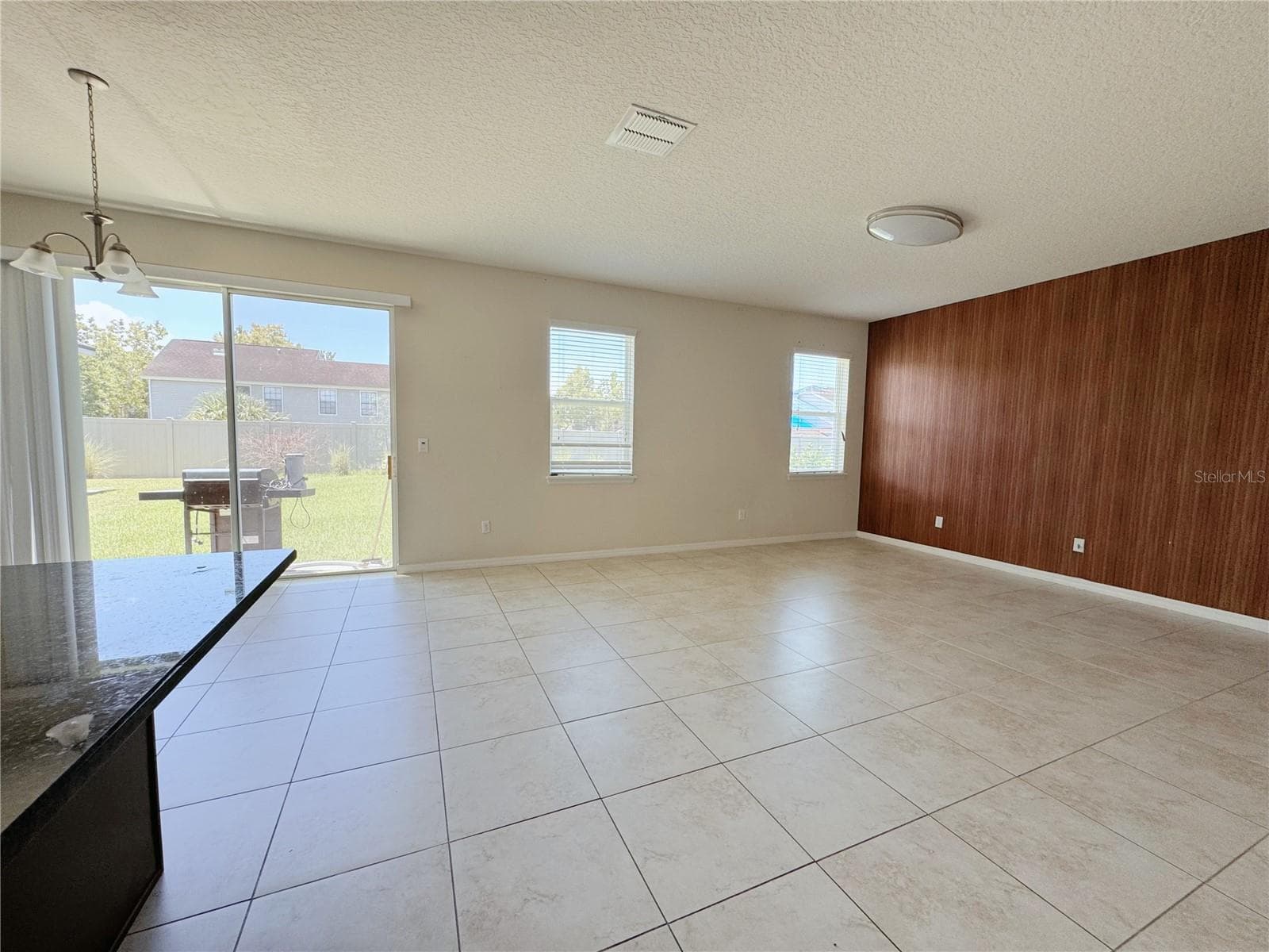 Single Family Residence at 2428 CHATEAU LOOP, KISSIMMEE, photo 15 of 42