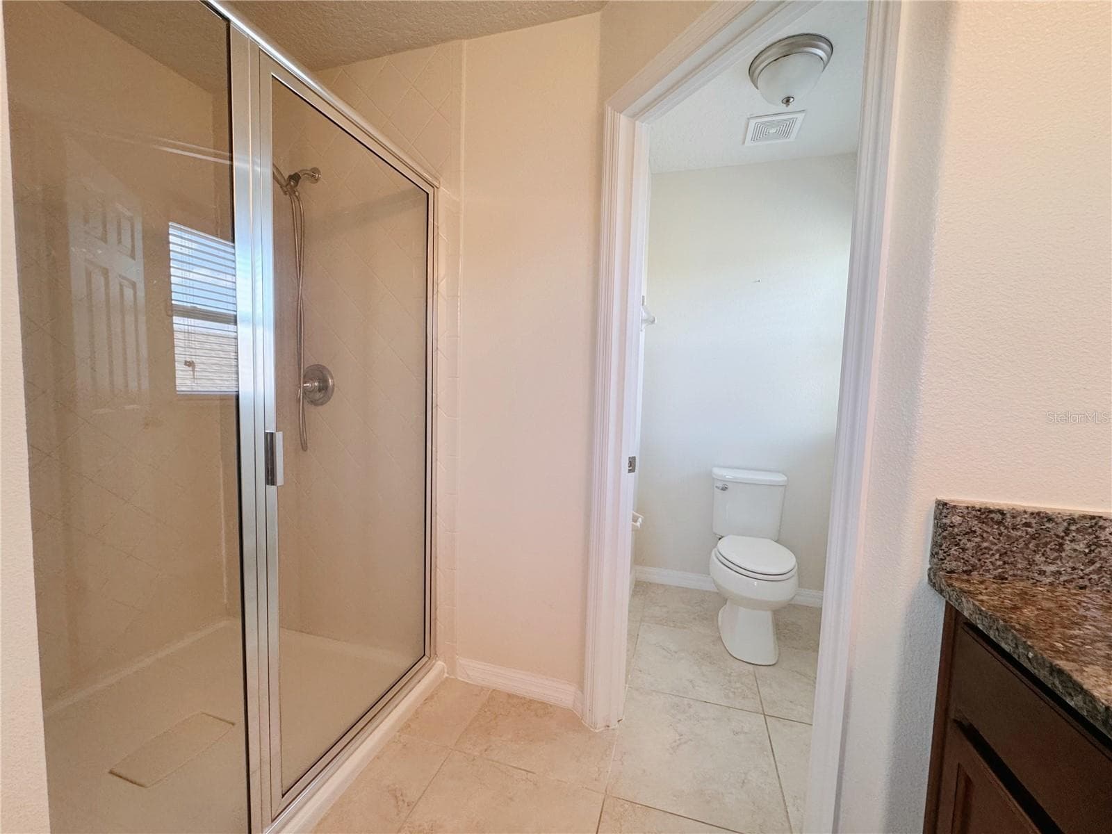 Single Family Residence at 2428 CHATEAU LOOP, KISSIMMEE, photo 21 of 42