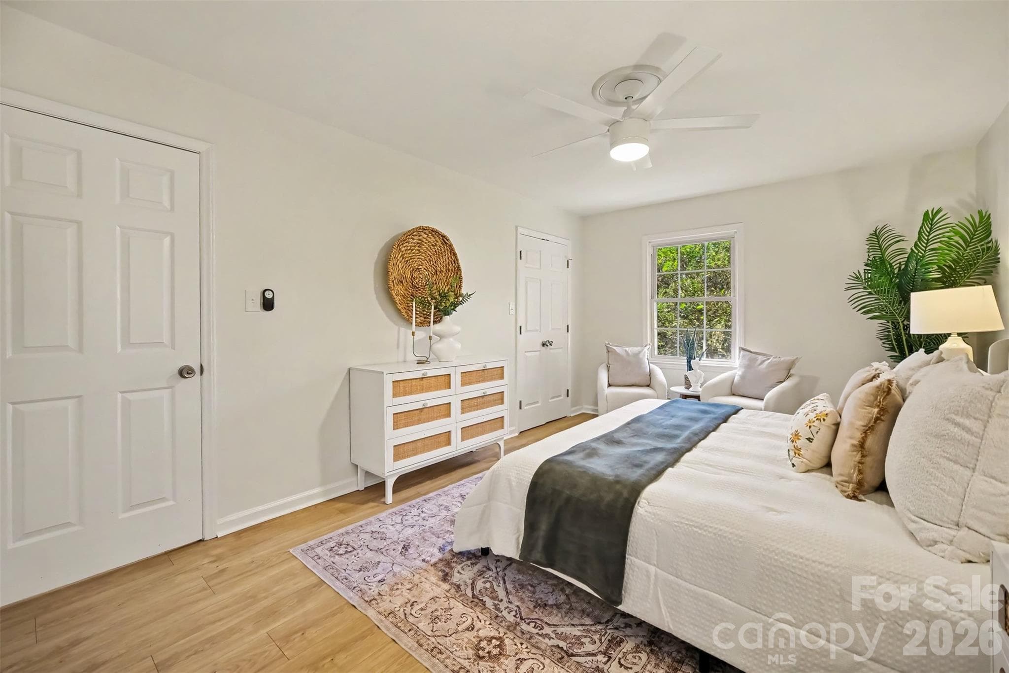 Master Bedroom - Charlotte