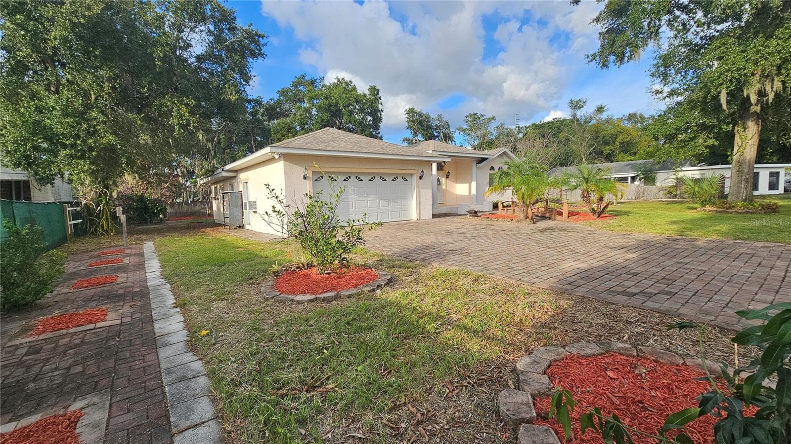 Left Side - 25 E CHESLEY AVE, EUSTIS