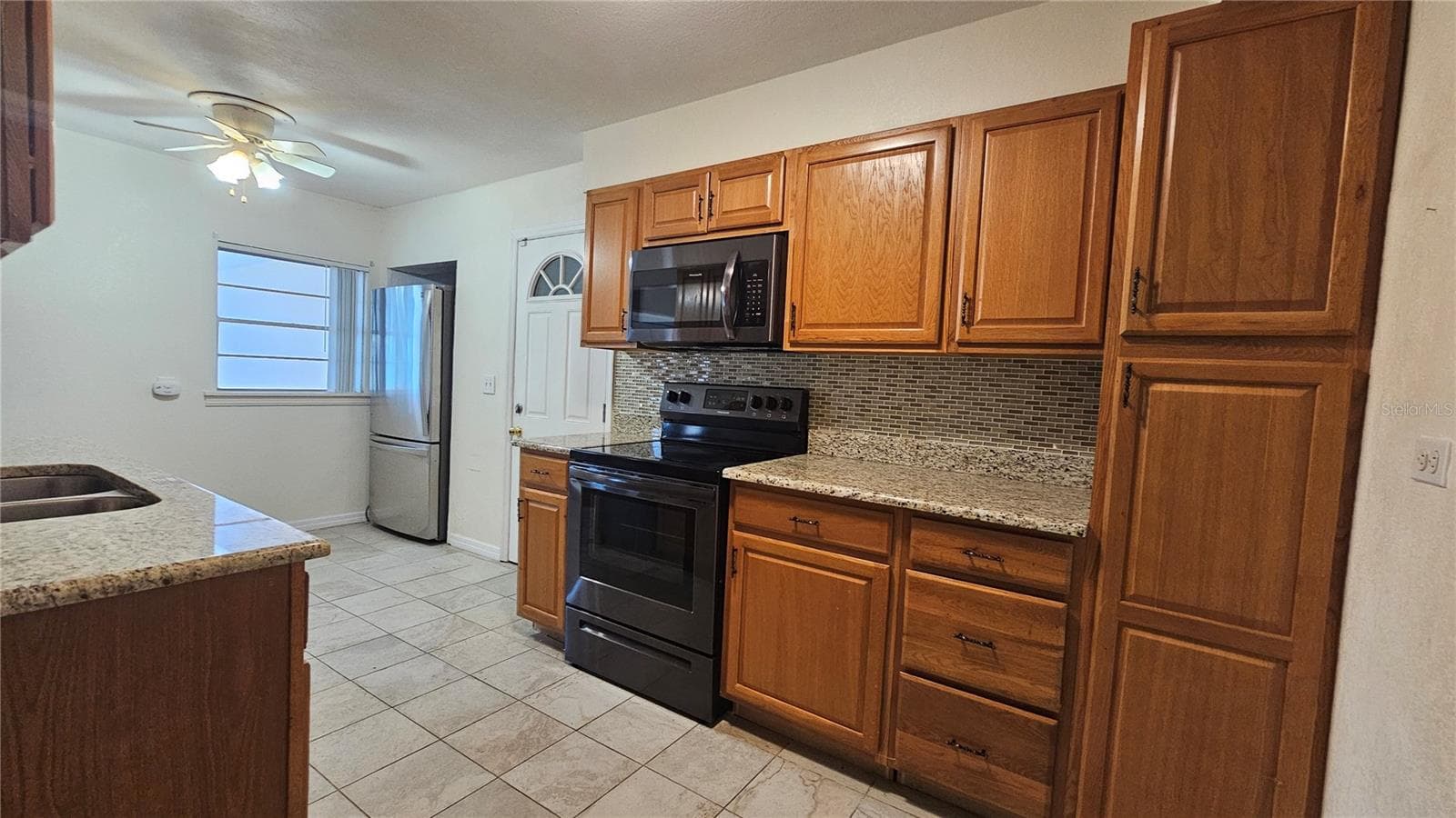 Kitchen - 25 E CHESLEY AVE, EUSTIS