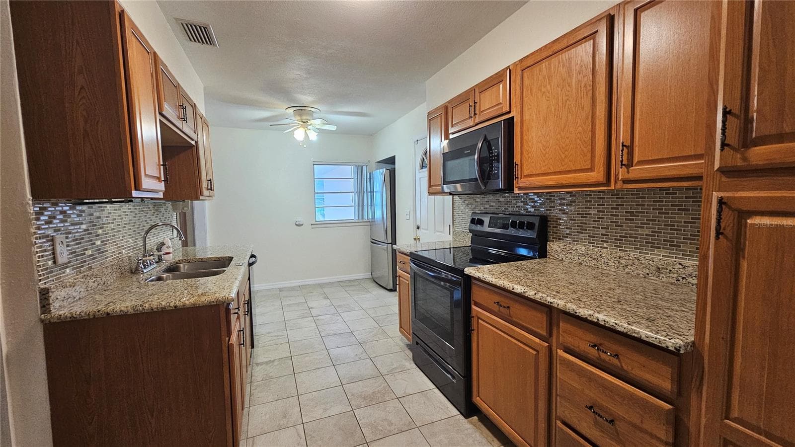 Kitchen - 25 E CHESLEY AVE, EUSTIS
