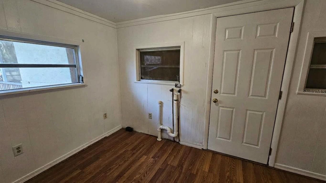 Laundry room - 25 E CHESLEY AVE, EUSTIS