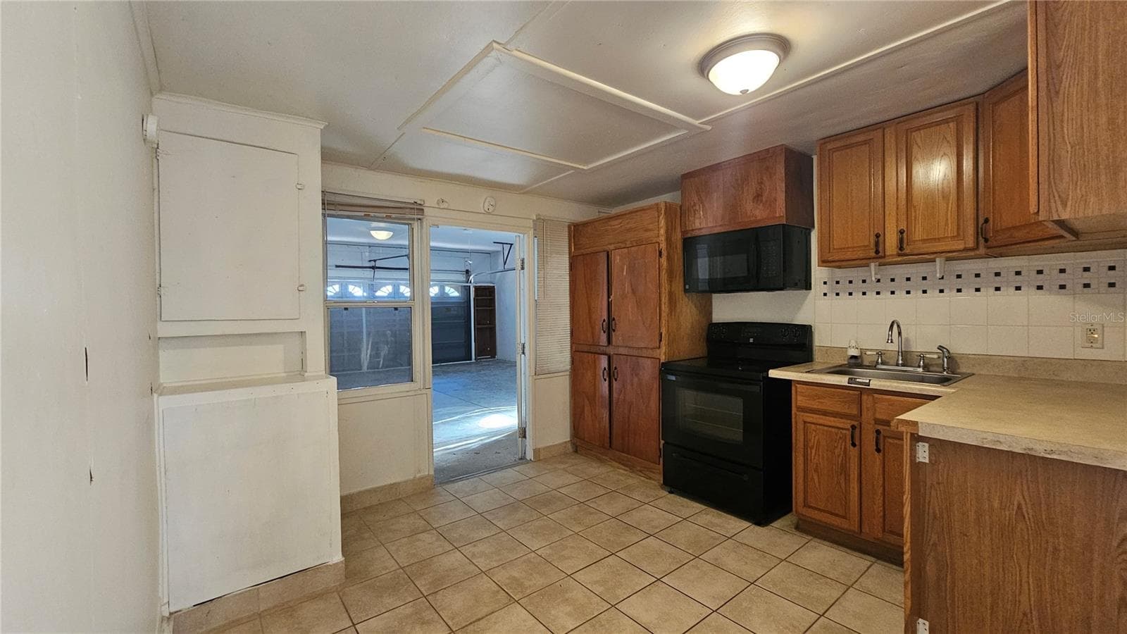 In-Law Full kitchen - 25 E CHESLEY AVE, EUSTIS