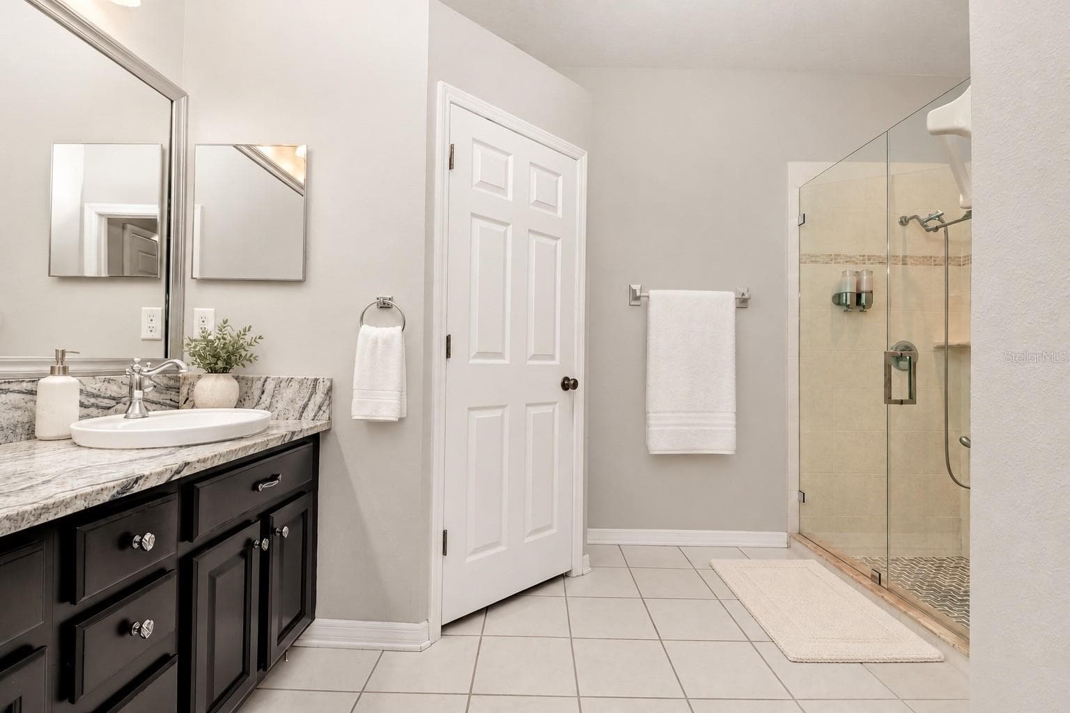 Primary Bathroom with updated shower and sinks - 1161 EMERALD HILL WAY, VALRICO