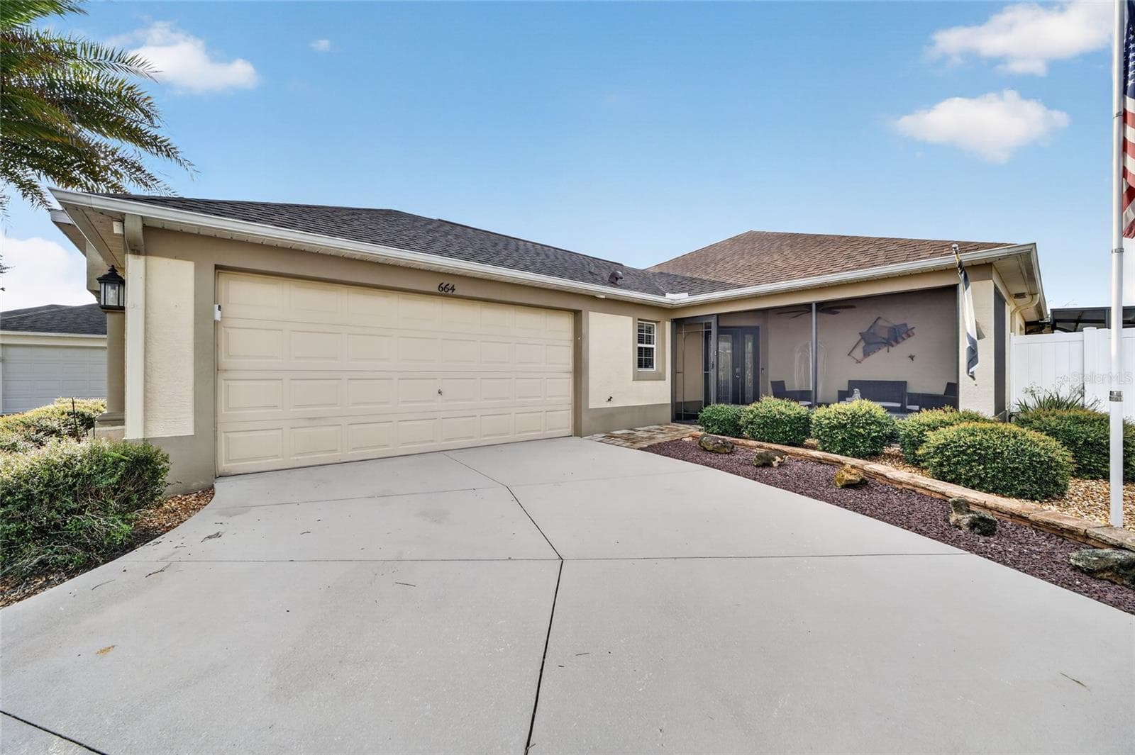 Villa at 664 MISSION HILLS TRL, THE VILLAGES, photo 2 of 63
