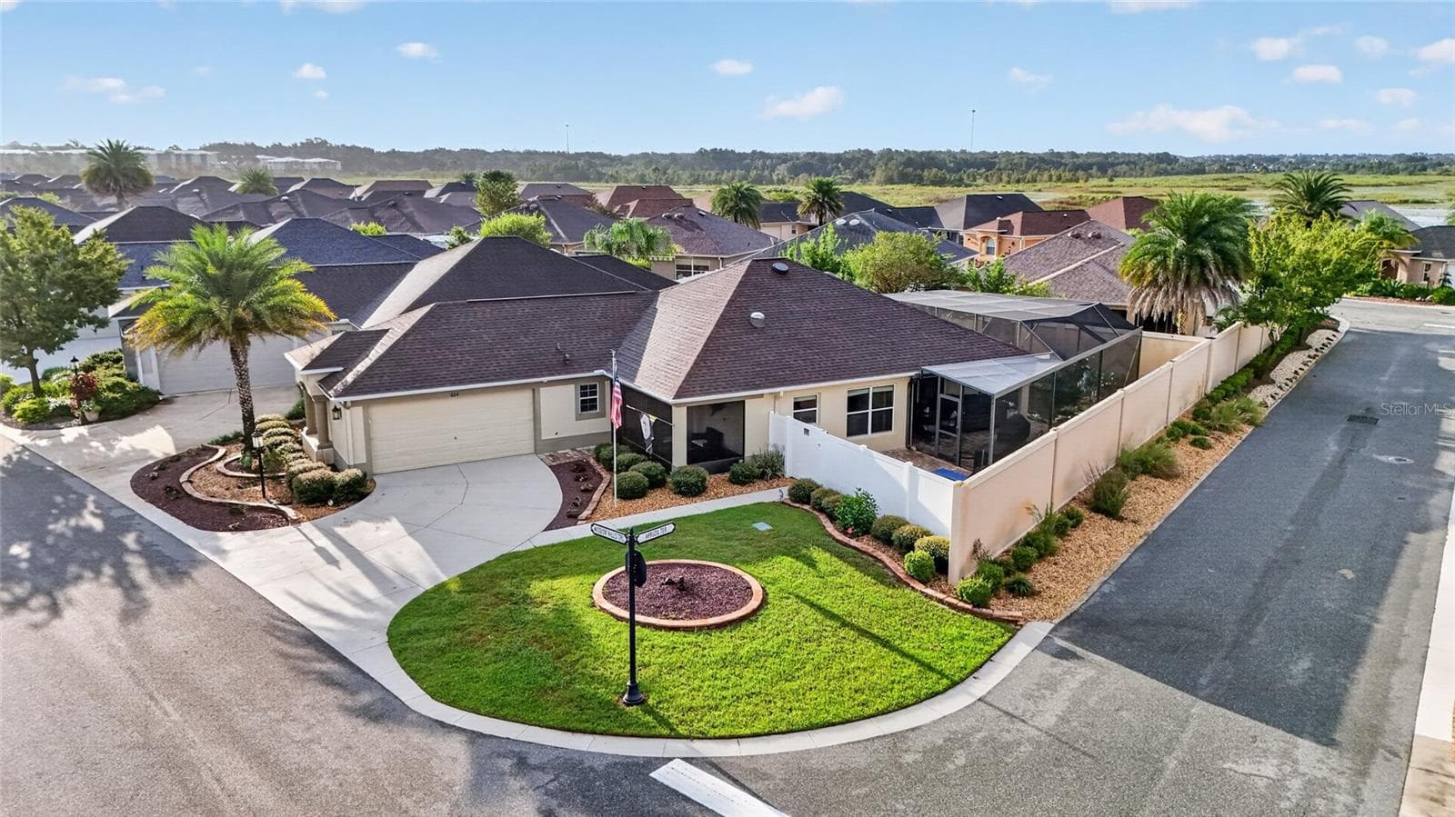 Villa at 664 MISSION HILLS TRL, THE VILLAGES, photo 5 of 63