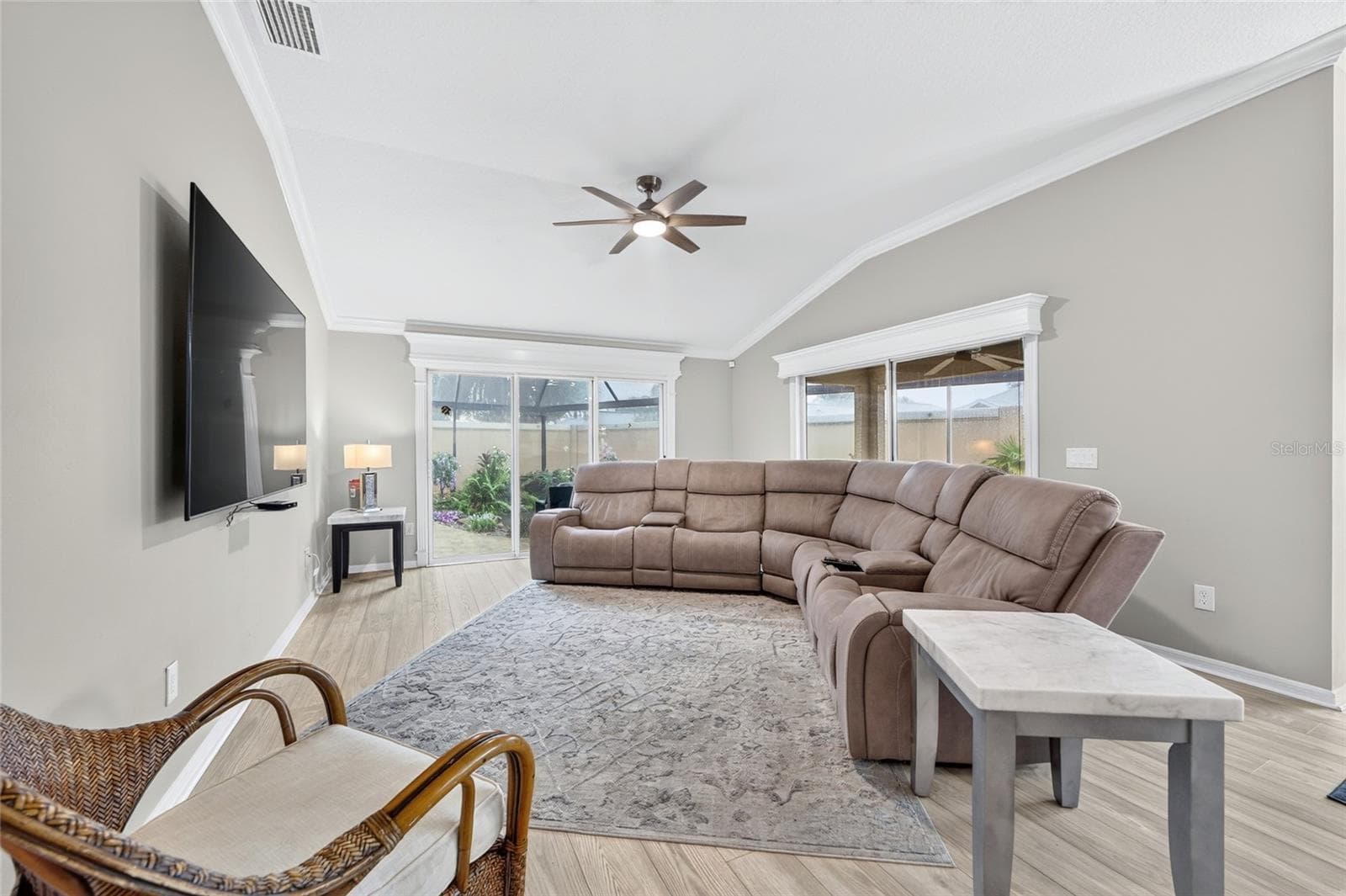 Villa at 664 MISSION HILLS TRL, THE VILLAGES, photo 15 of 63