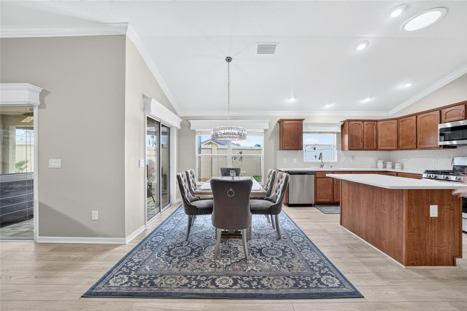 Villa at 664 MISSION HILLS TRL, THE VILLAGES, photo 20 of 63