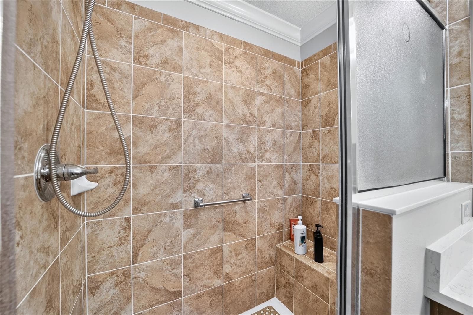 Villa at 664 MISSION HILLS TRL, THE VILLAGES, photo 36 of 63