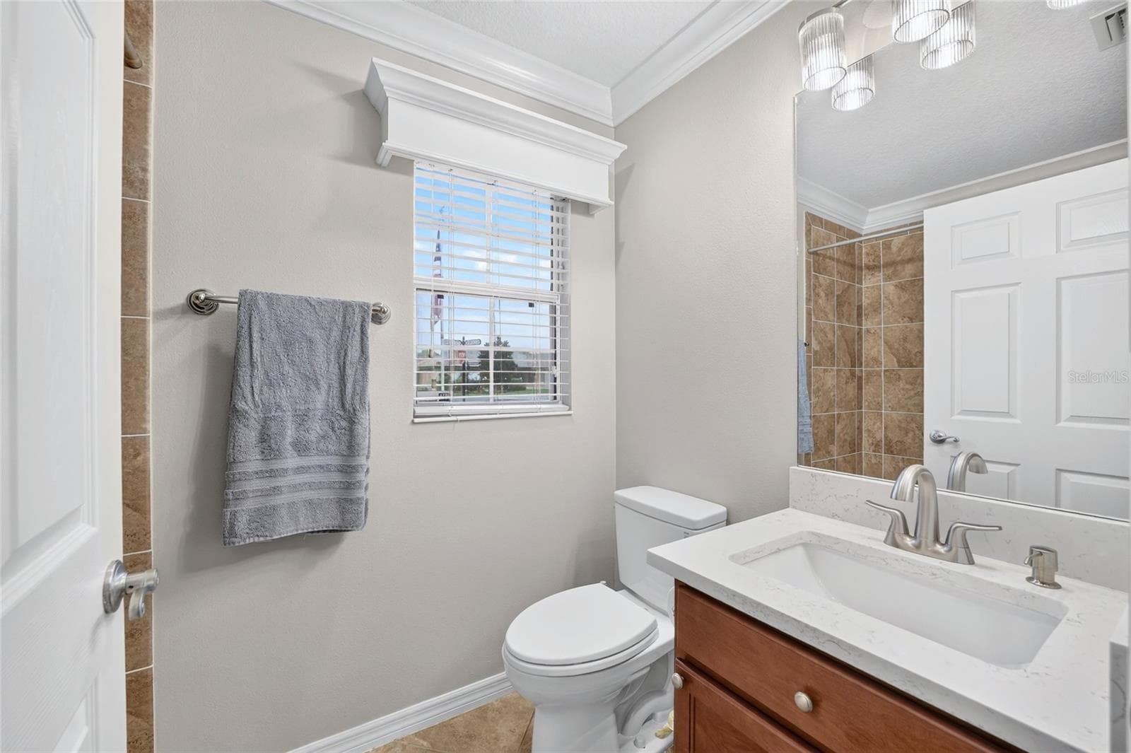 Villa at 664 MISSION HILLS TRL, THE VILLAGES, photo 39 of 63