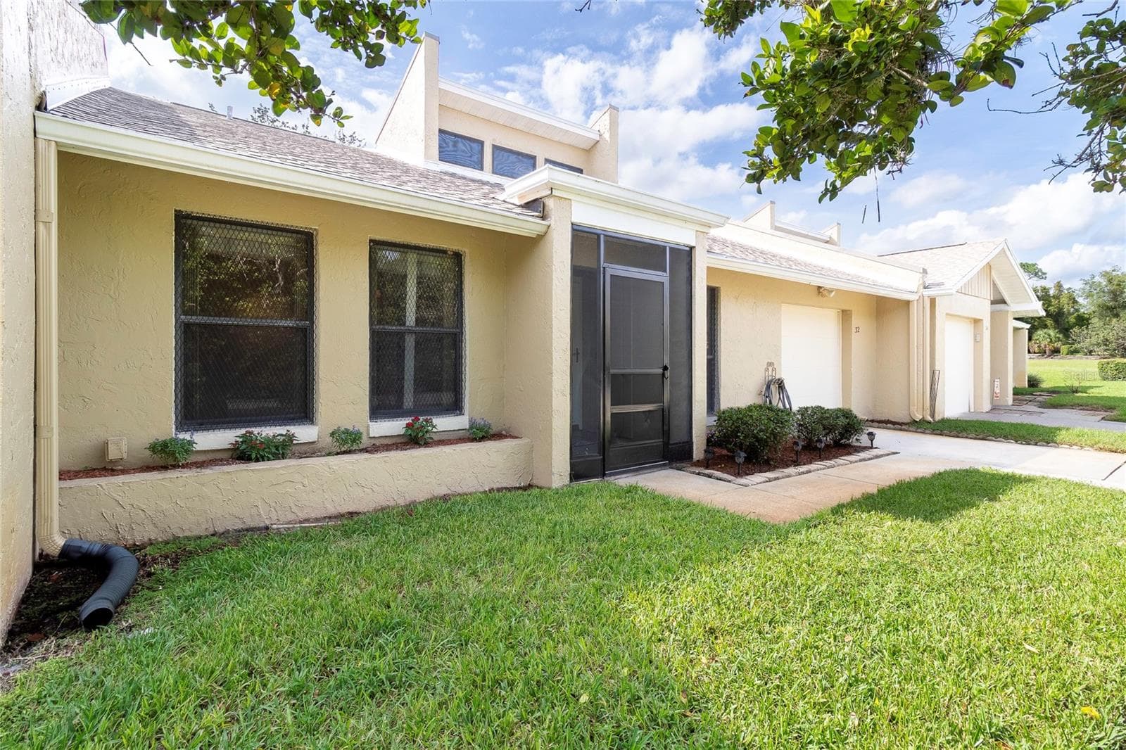 Condominium at 32 FAIRWAY DR #32, DEBARY, photo 3 of 37