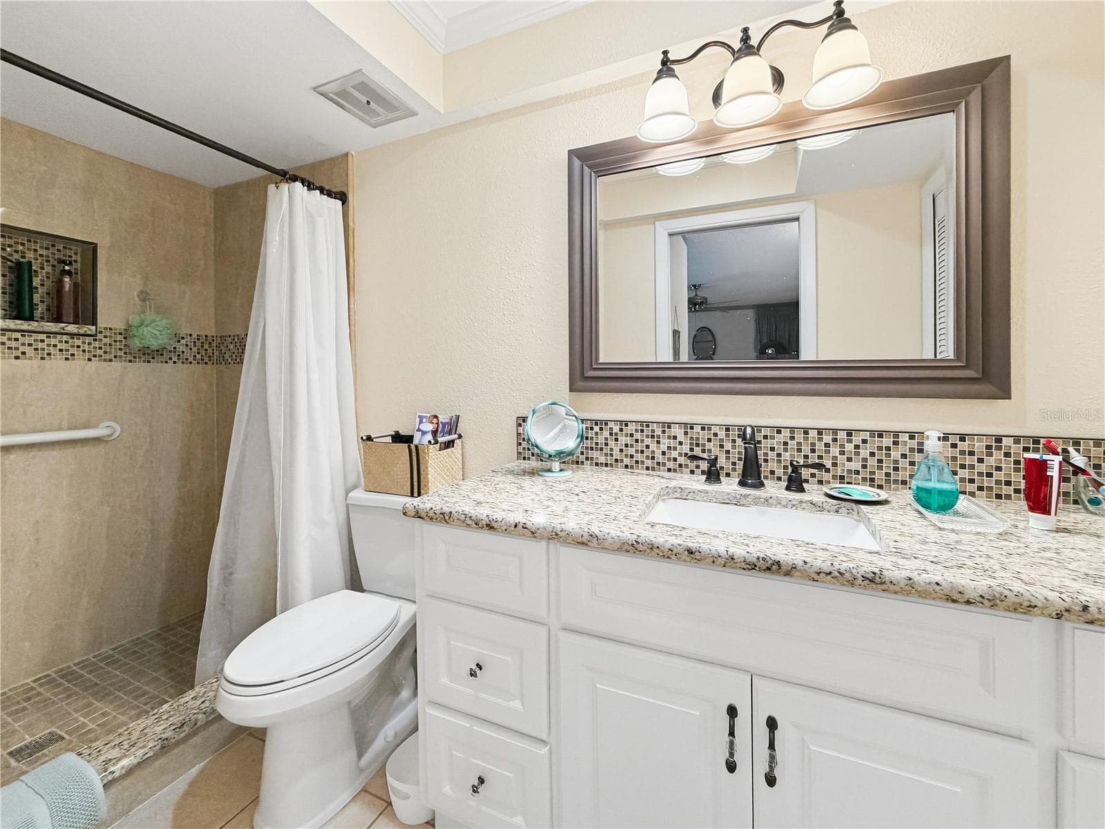 Single Family Residence at 13655 LAS PALMAS DR, LARGO, photo 40 of 66