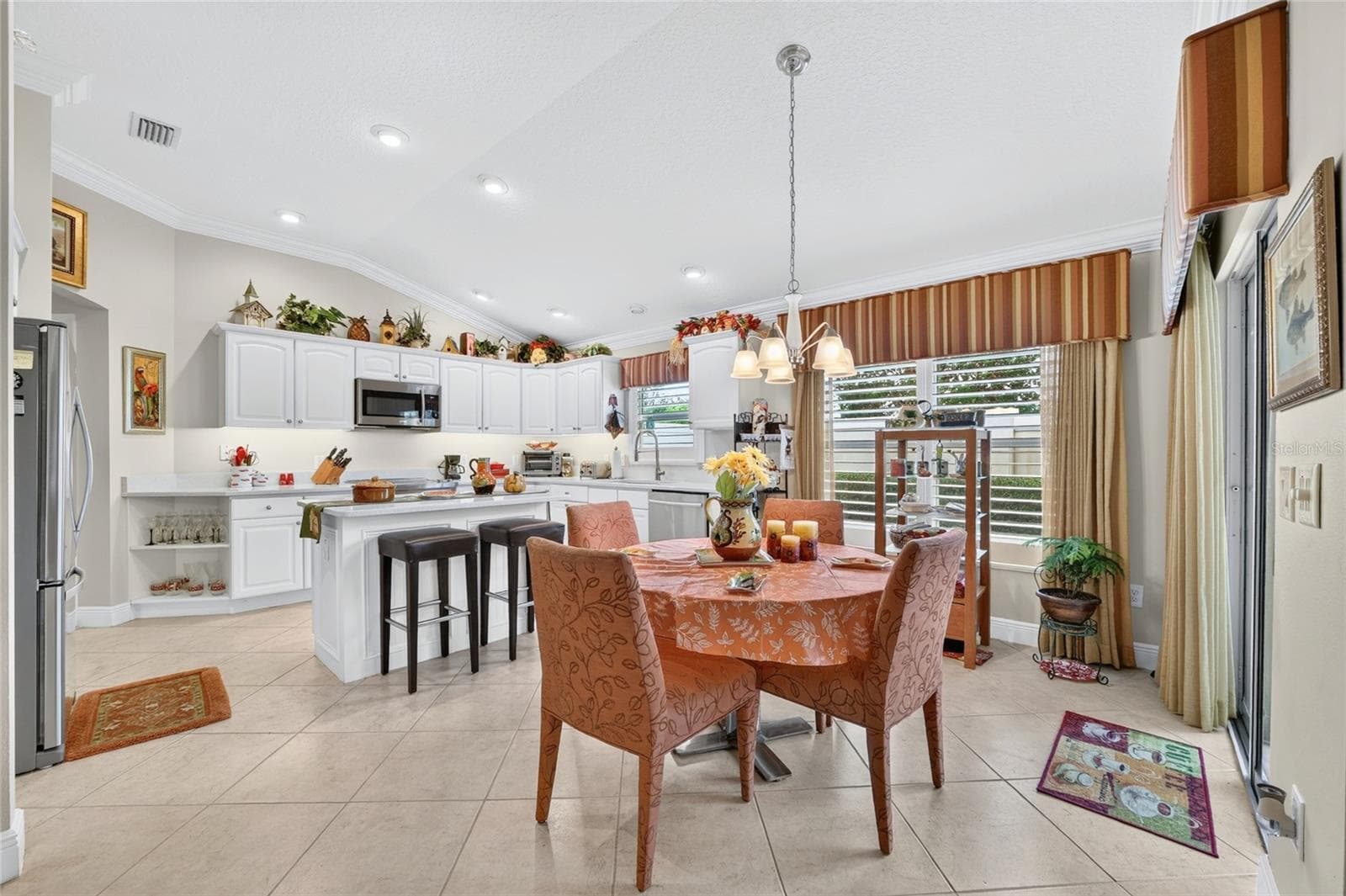 Villa at 639 BERMUDEZ CT, THE VILLAGES, photo 21 of 47