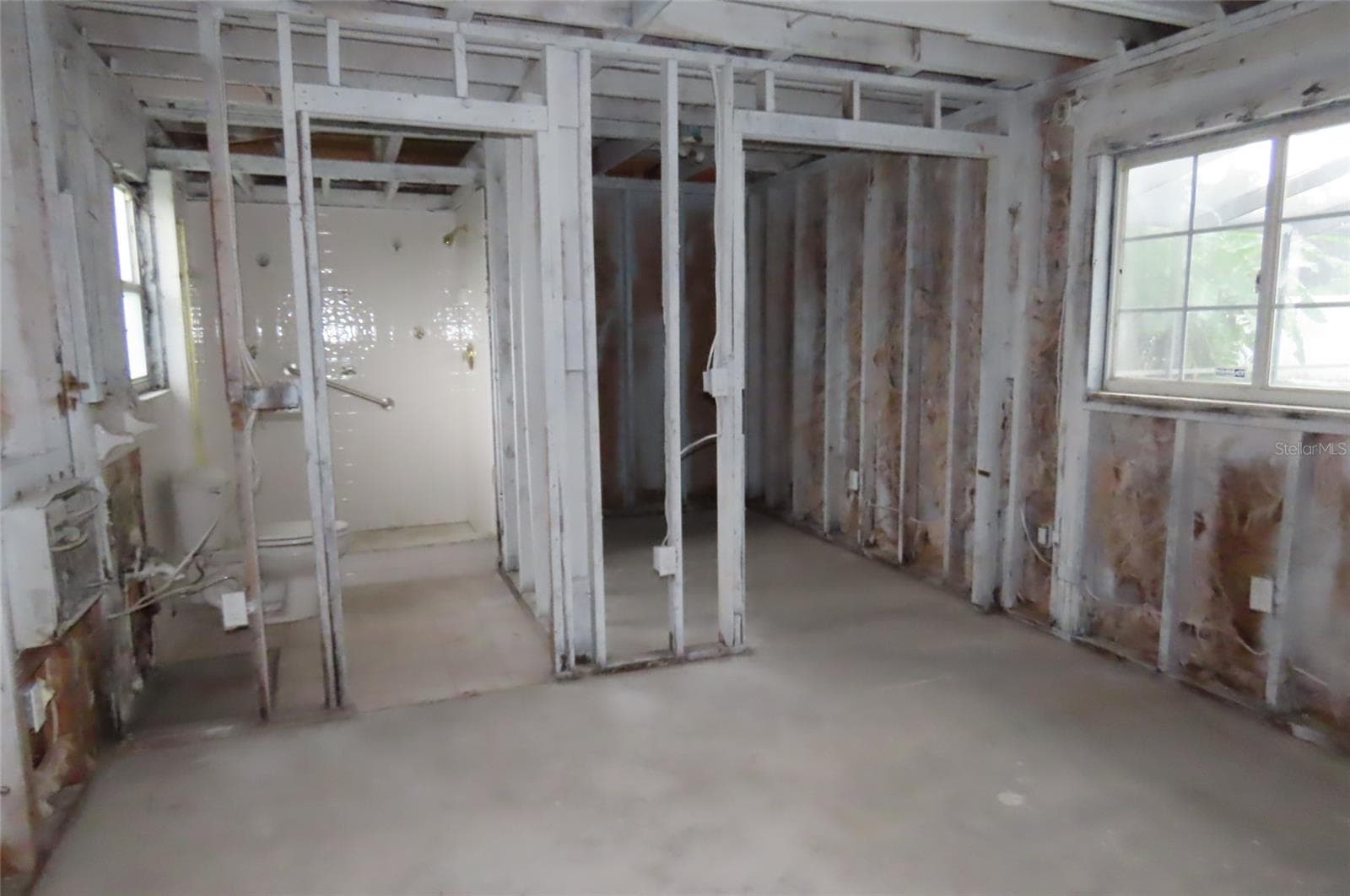 Single Family Residence at 12713 137TH LN, LARGO, photo 27 of 60