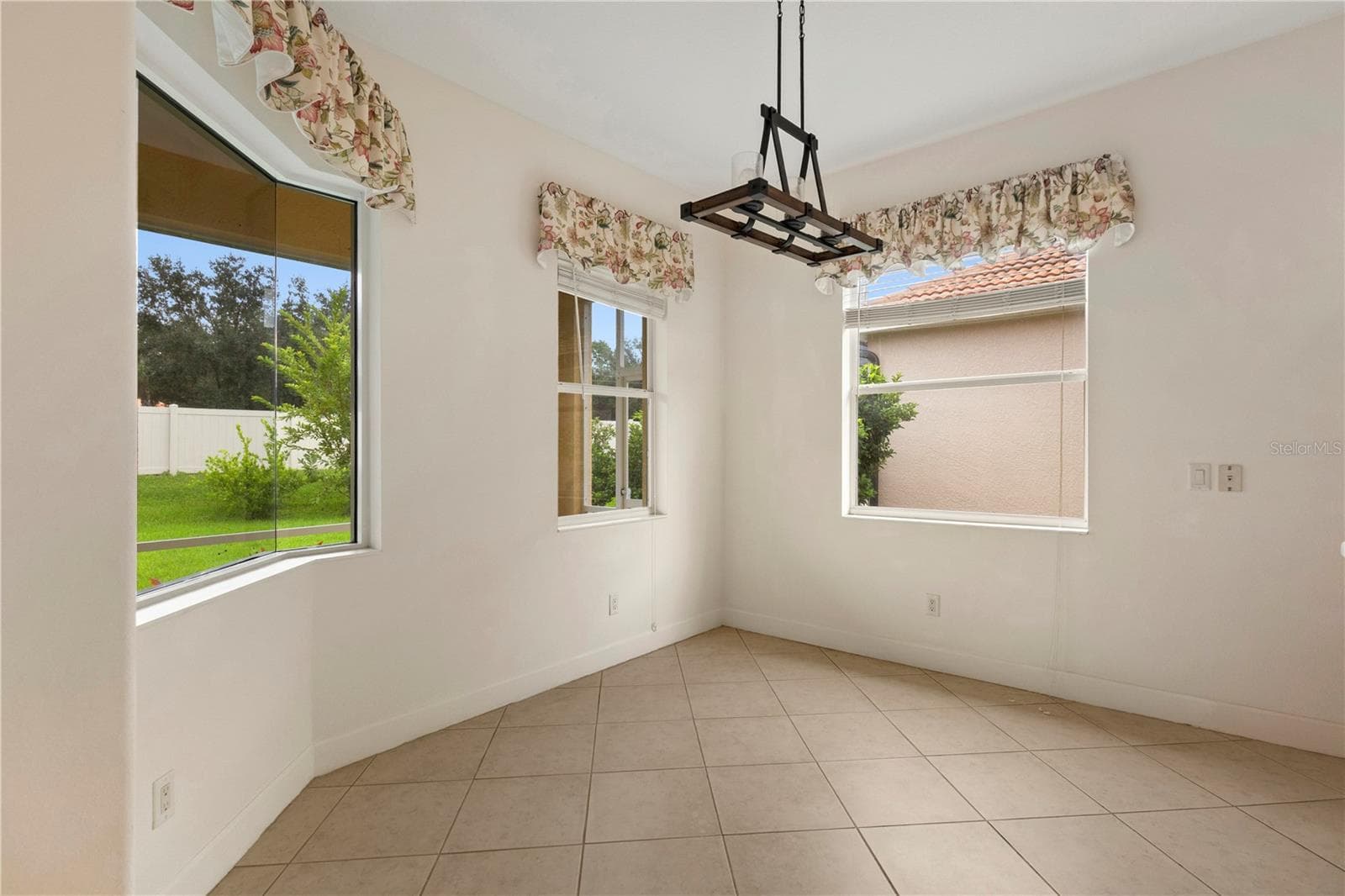 Single Family Residence at 6841 74TH STREET CIR E, BRADENTON, photo 13 of 40