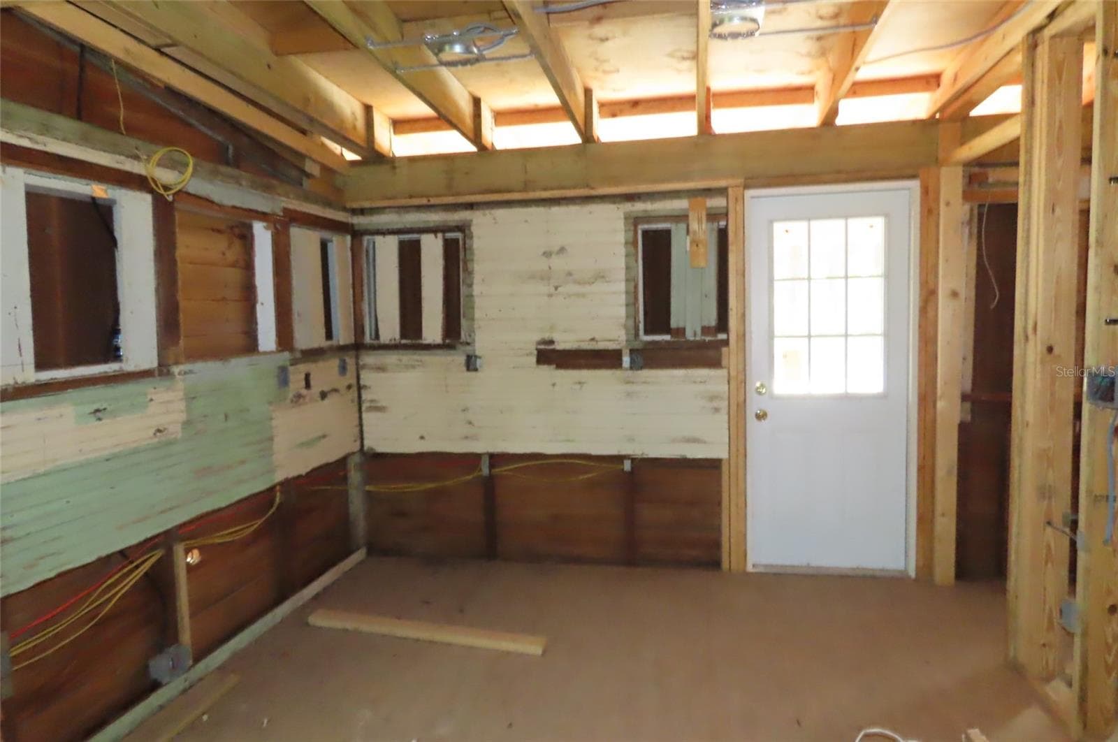 Single Family Residence at 1223 E CRAWFORD ST, TAMPA, photo 2 of 13