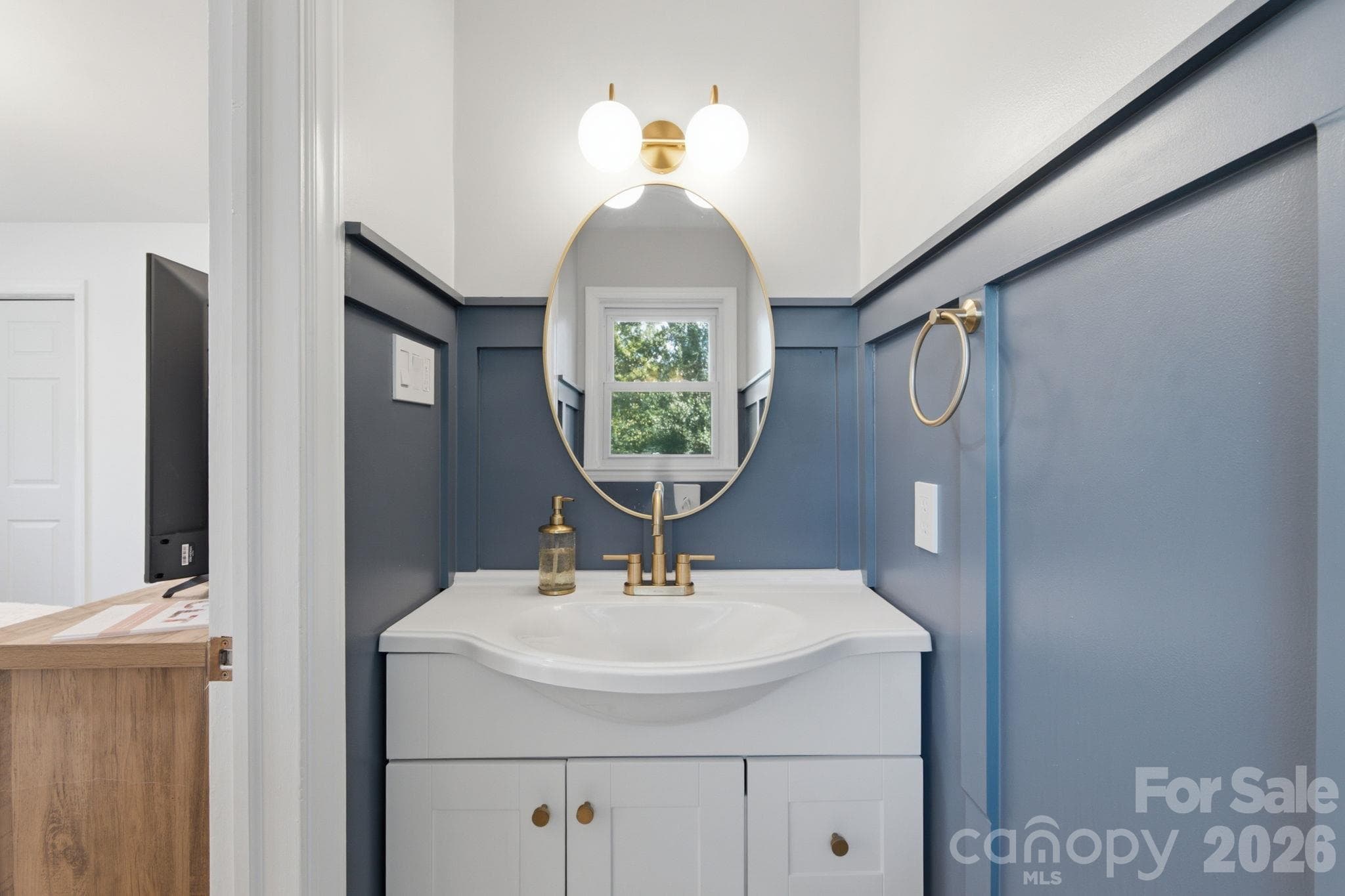 Half bath on main level - 6520 Candlewood Drive, Charlotte