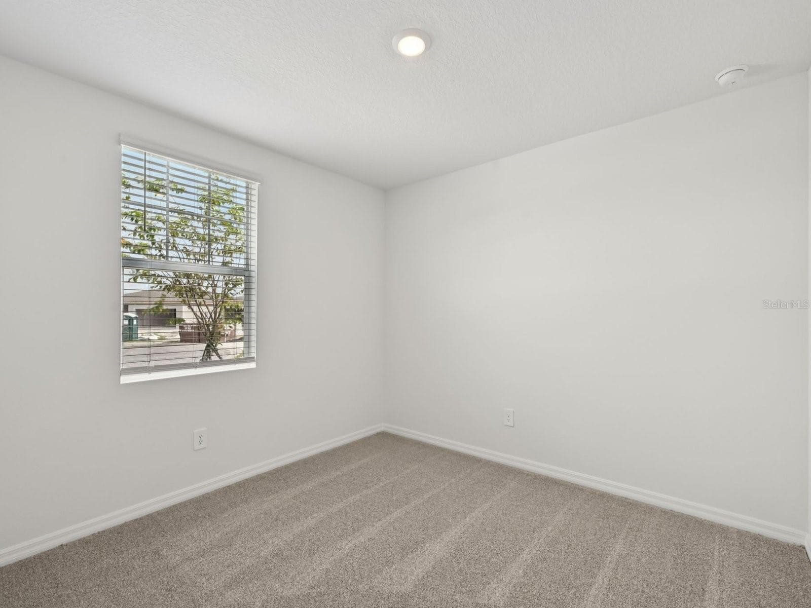 Single Family Residence at 1688 COOLRIDGE PL, ZEPHYRHILLS, photo 19 of 32