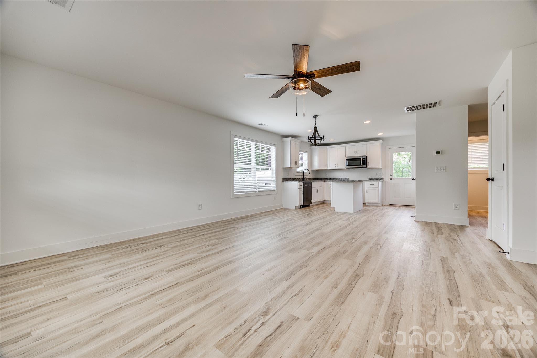 Single Family Residence at 2336 West Boulevard, Charlotte, photo 4 of 17