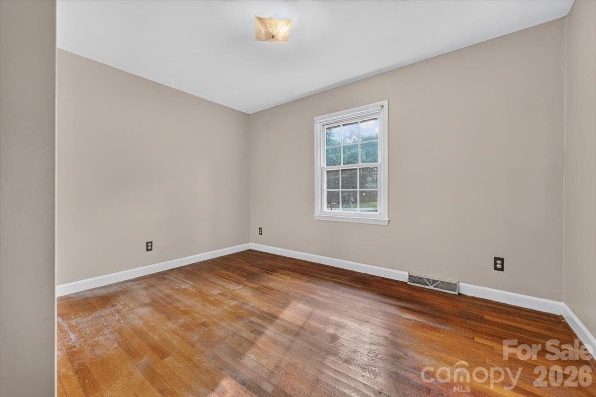 Single Family Residence at 6324 Elmwood Circle, Charlotte, photo 21 of 38