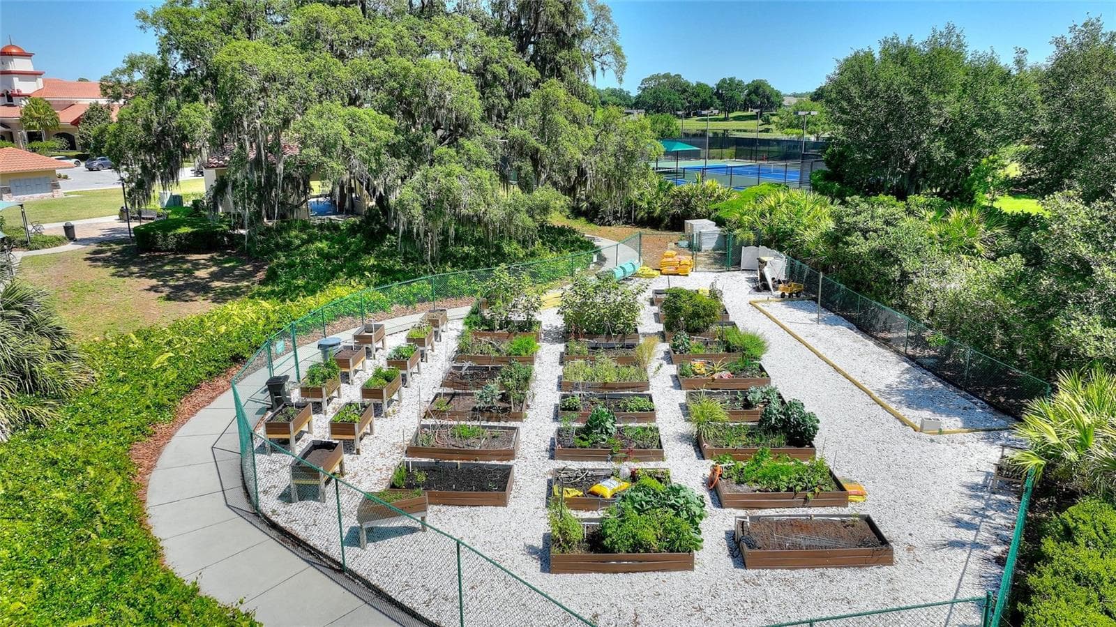 Community Garden - 1032 SALAMANCA PL, DAVENPORT