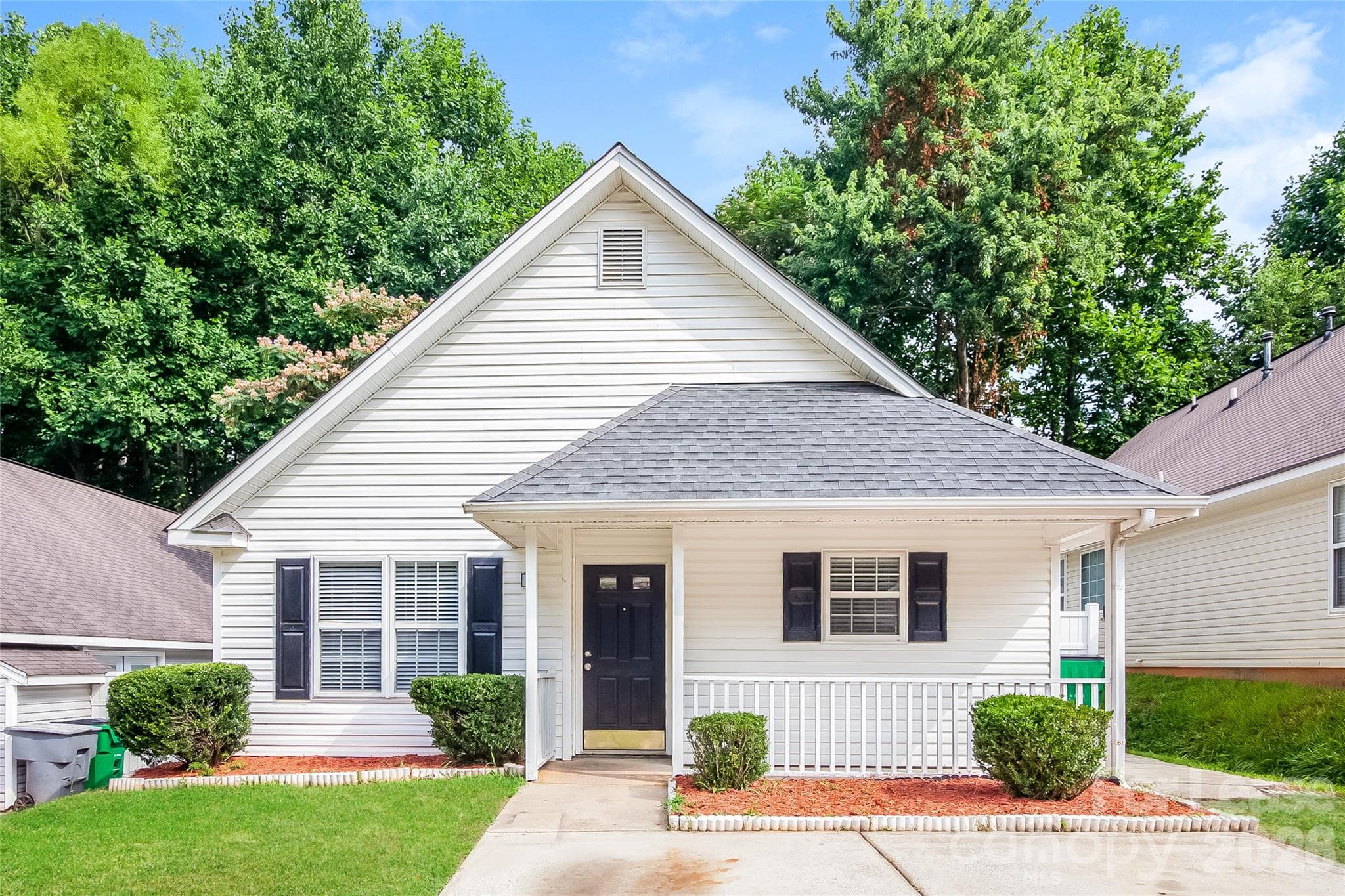 Single Family Residence at 3617 Silver Ore Lane, Gastonia, photo 2 of 15